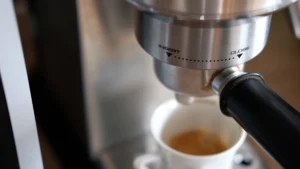 Come mantenere la macchina del caffè in forma? Ecco i migliori suggerimenti